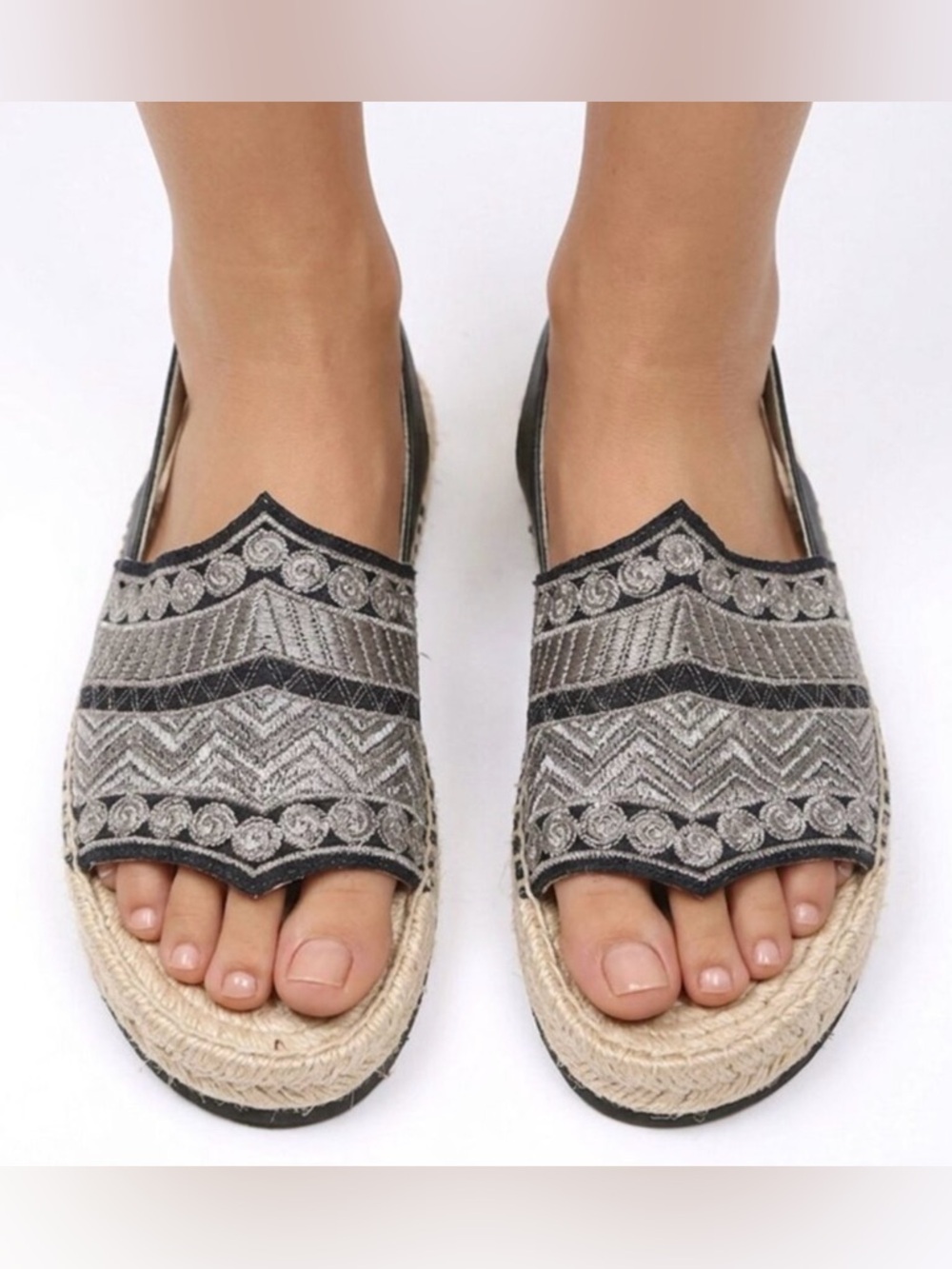 Miista London Espadrilles w. Embroidered Upper - Like New